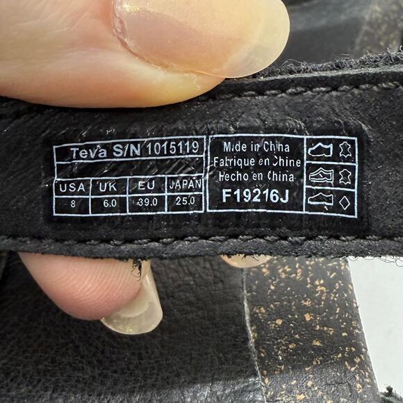 Teva Ysidro Black Sandals size 8 - Picture 7 of 7